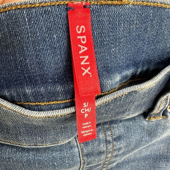 Spanx Flare Jeans Womens Small SPANXshape EveryWear Pull On Stretch Shaping - Picture 5 of 13